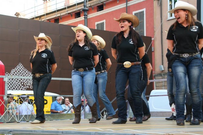  - Country Star